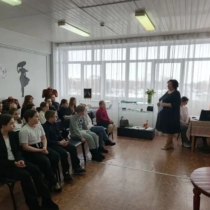 Информационный час "Под небом Крыма"